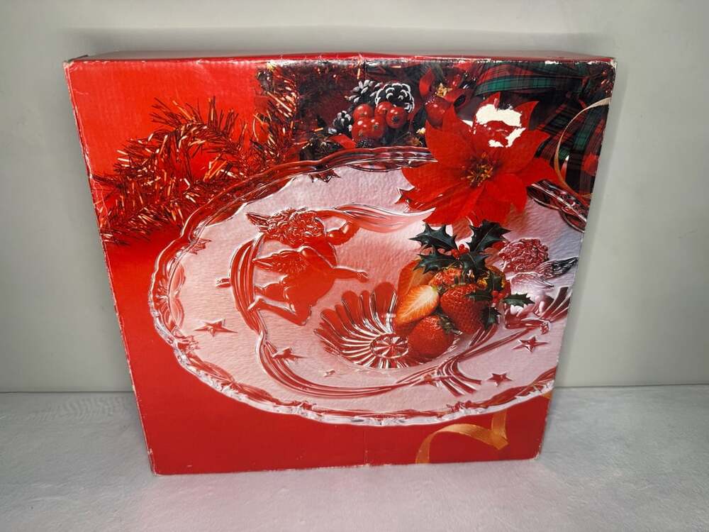 Mikasa Cherubs Centerpiece Bowl 13 1/2 Clear Glass